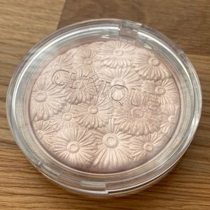 Clinique powder pop flower highlighter #lunar pop